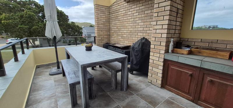 To Let 4 Bedroom Property for Rent in Hersham Western Cape